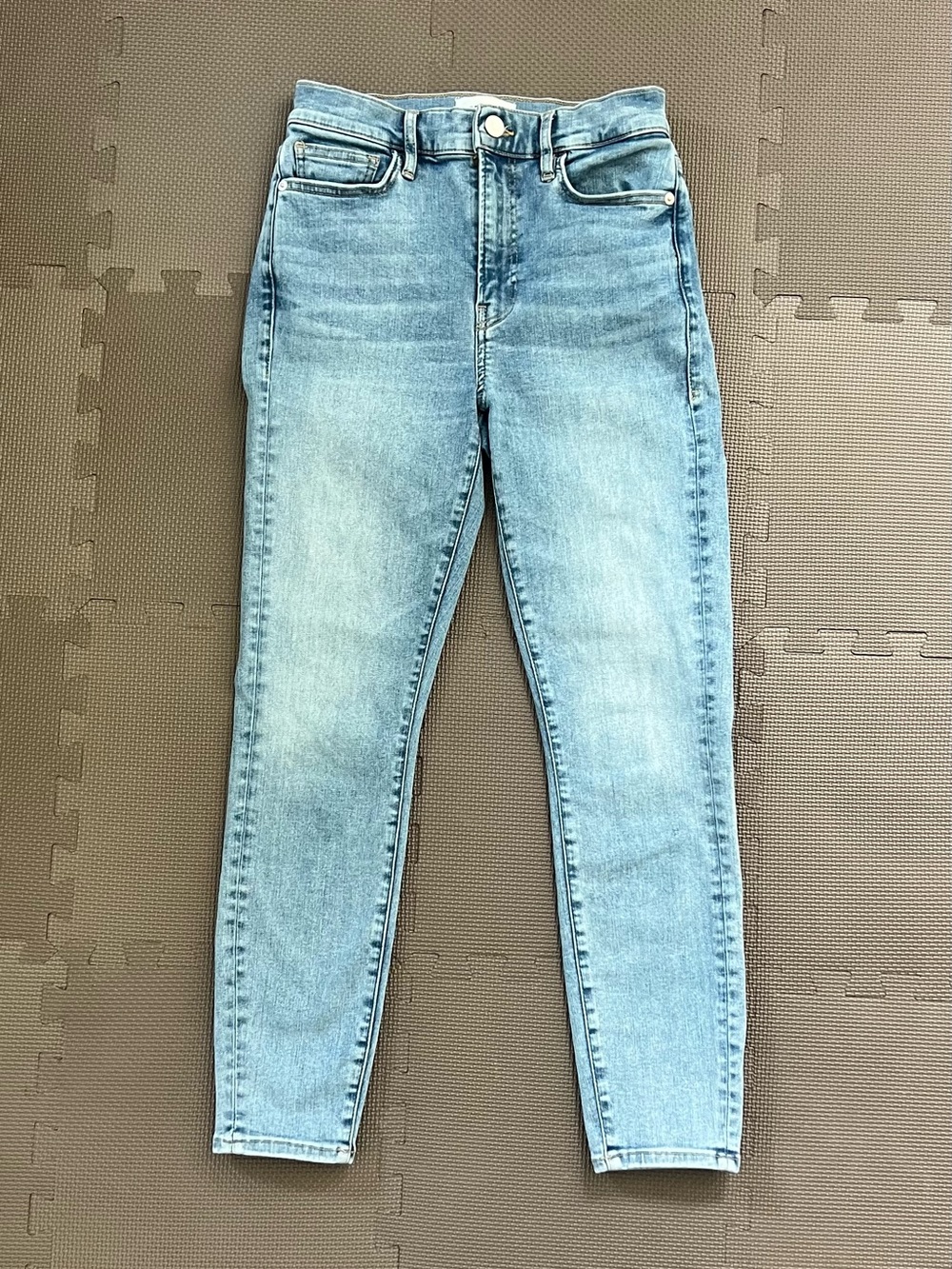 Frame Denim Light Wash High-Rise Skinny Jeans